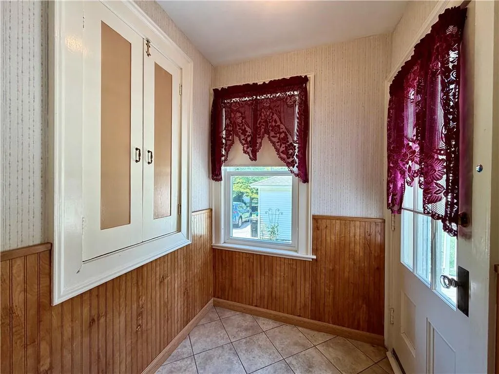 47 Homestead Avenue North Smithfield RI 02896