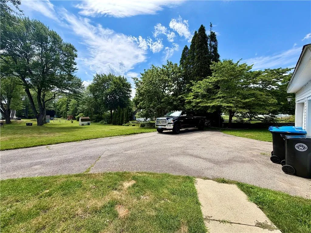 47 Homestead Avenue North Smithfield RI 02896