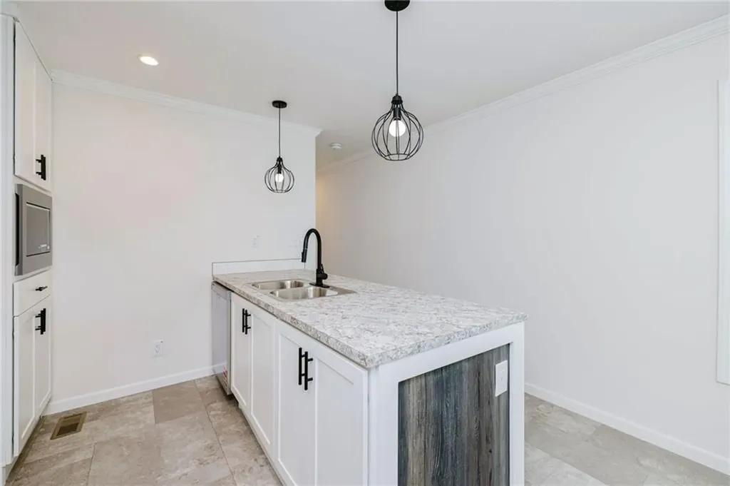 1346 A3 Newport Avenue Attleboro MA 02703