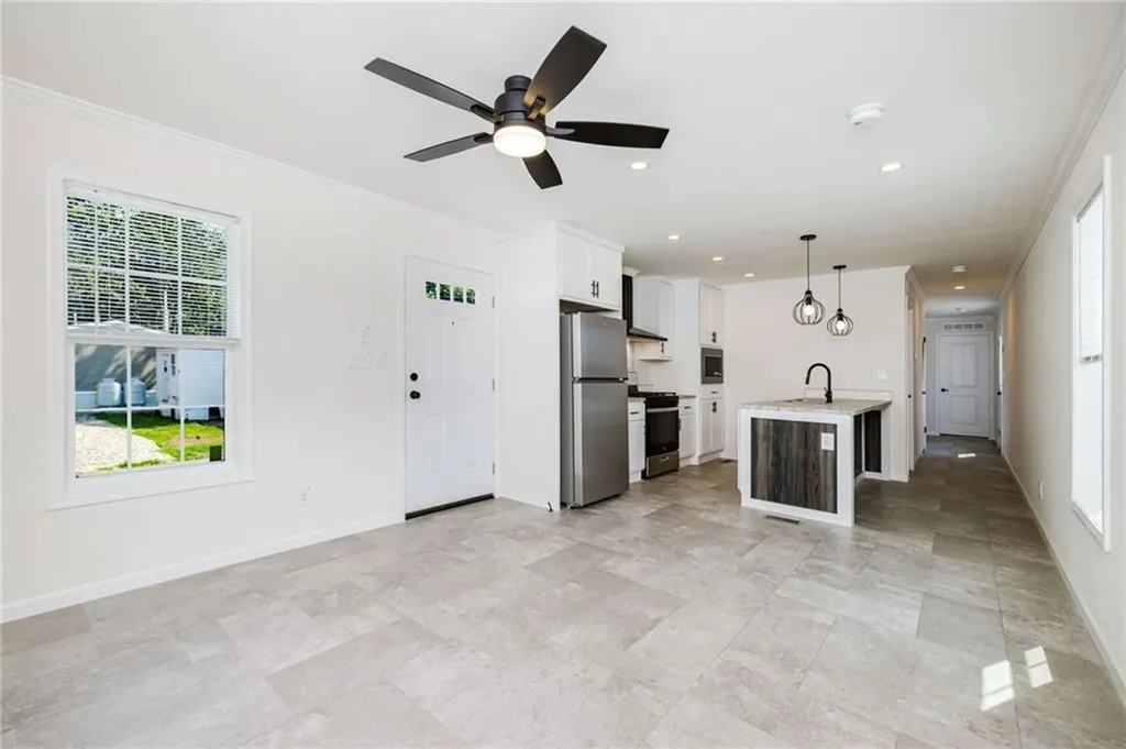 1346 A3 Newport Avenue Attleboro MA 02703