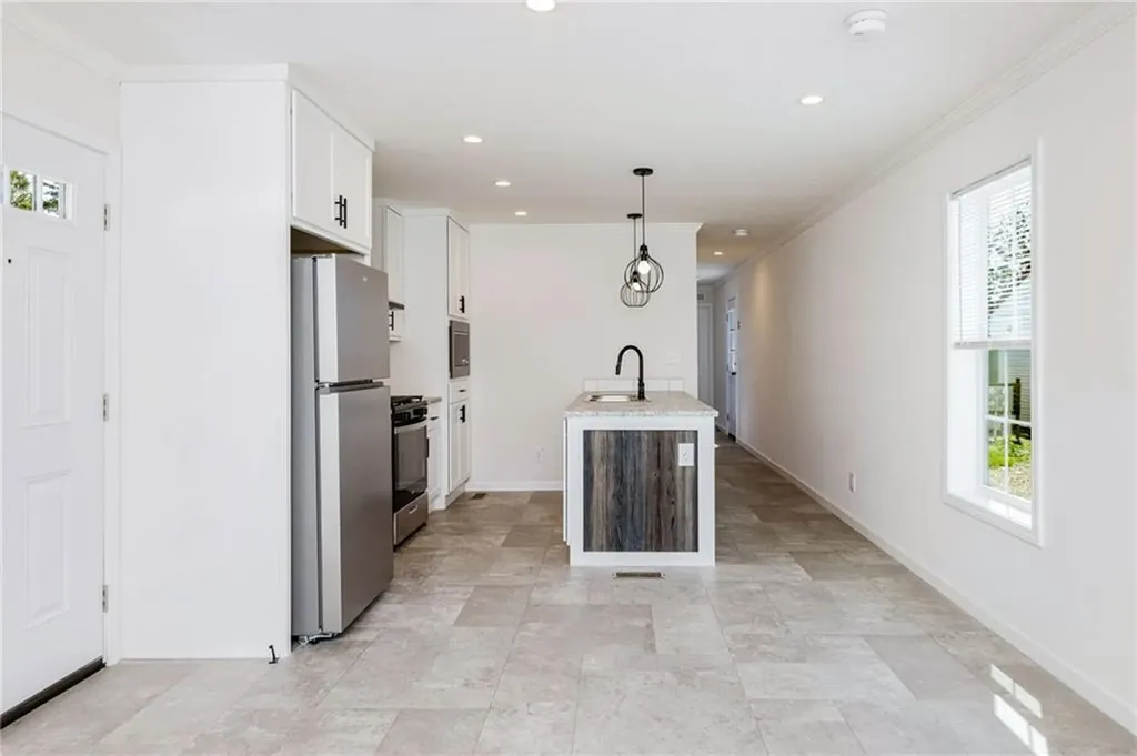 1346 A3 Newport Avenue Attleboro MA 02703