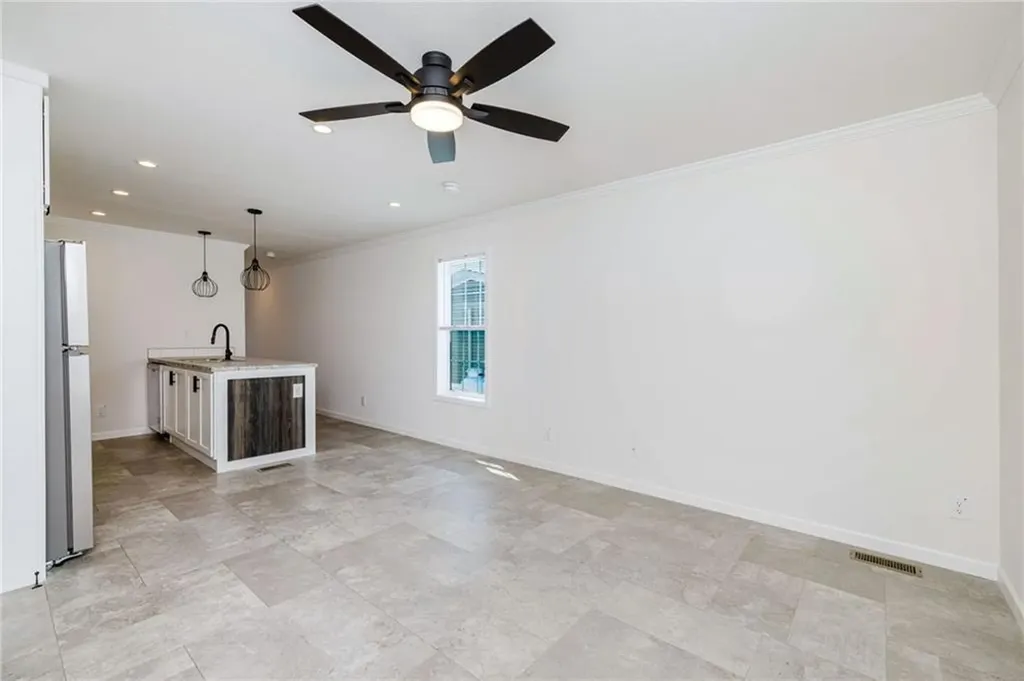 1346 A3 Newport Avenue Attleboro MA 02703