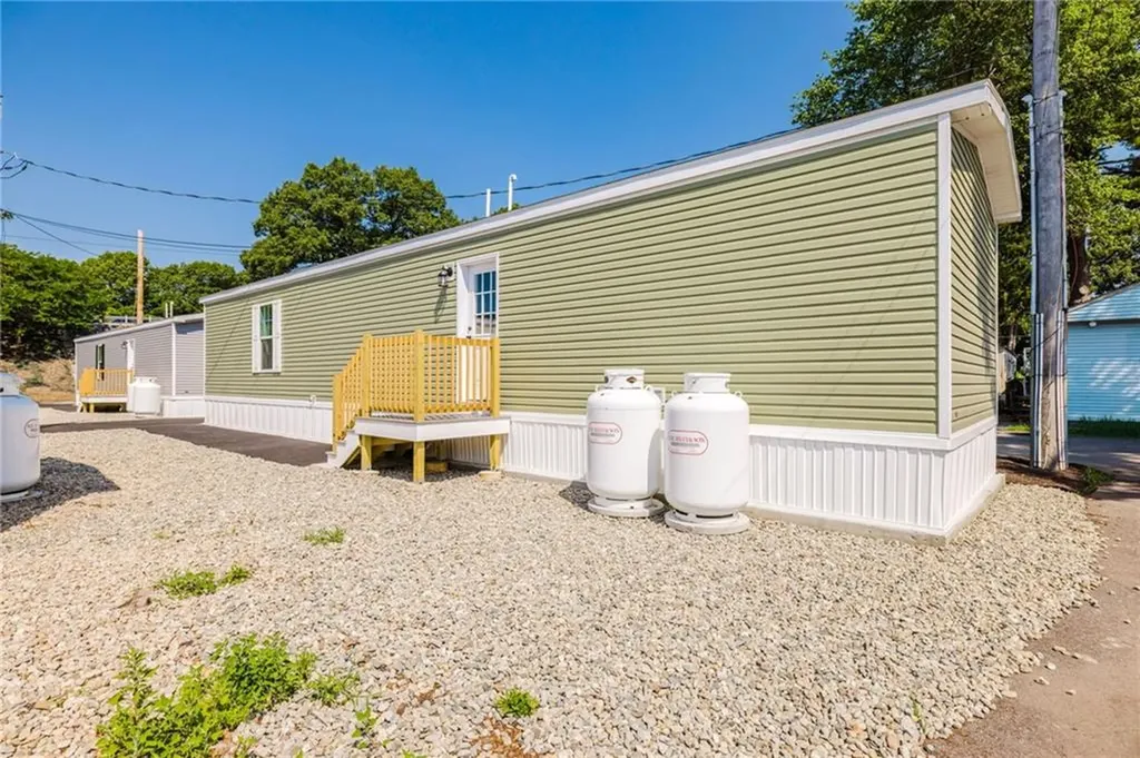1346 A3 Newport Avenue Attleboro MA 02703