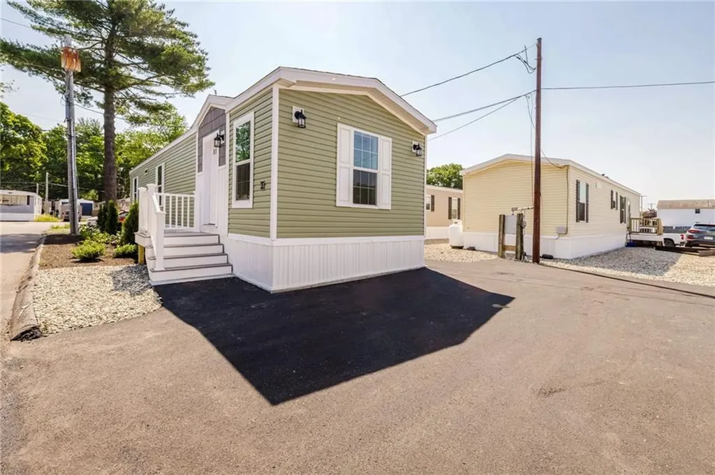1346 A3 Newport Avenue Attleboro MA 02703