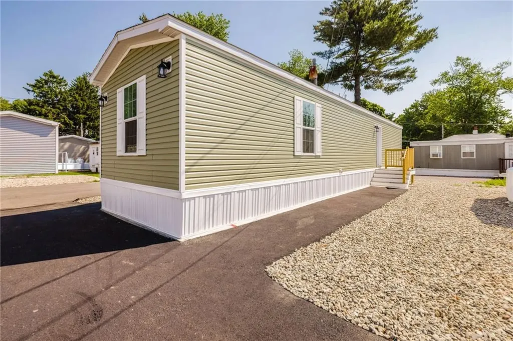 1346 A3 Newport Avenue Attleboro MA 02703