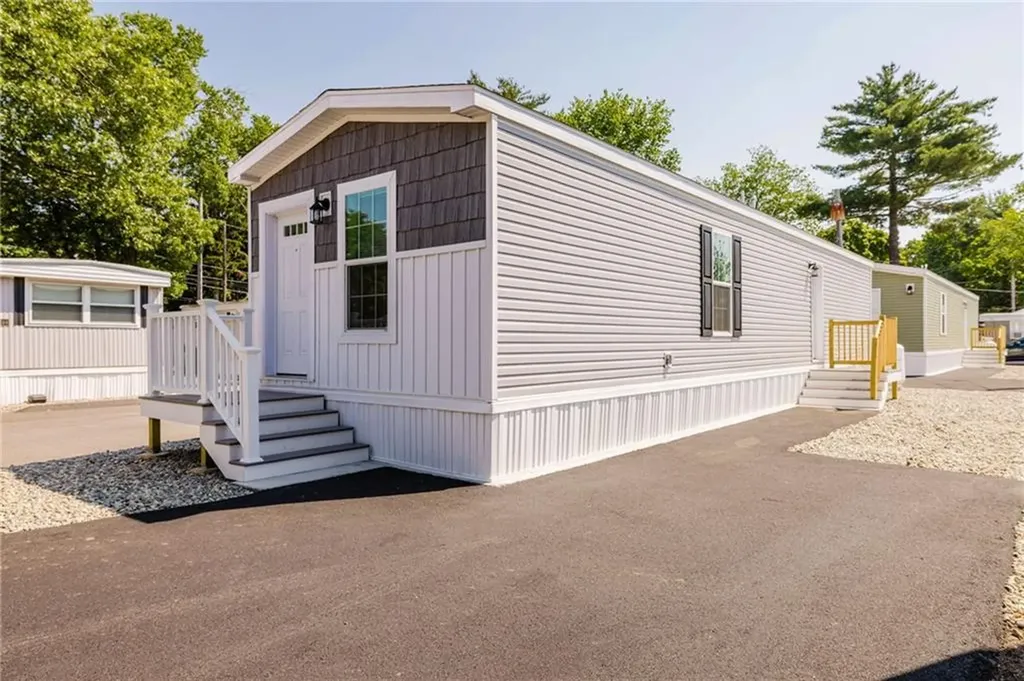 1346 A2 Newport Avenue Attleboro MA 02703