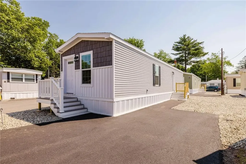 1346 A2 Newport Avenue Attleboro MA 02703