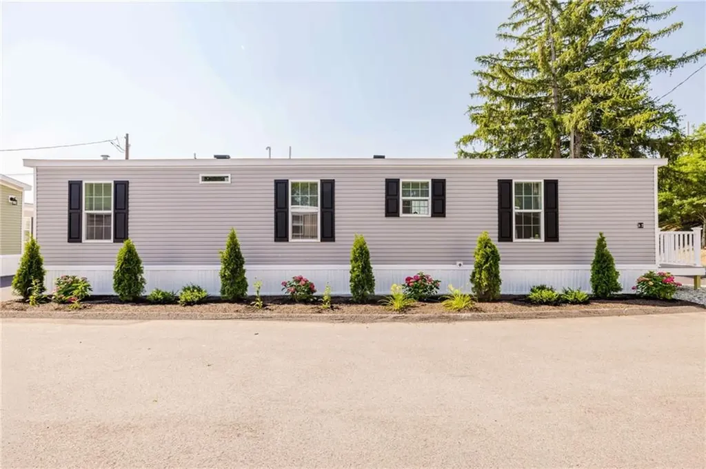 1346 A2 Newport Avenue Attleboro MA 02703