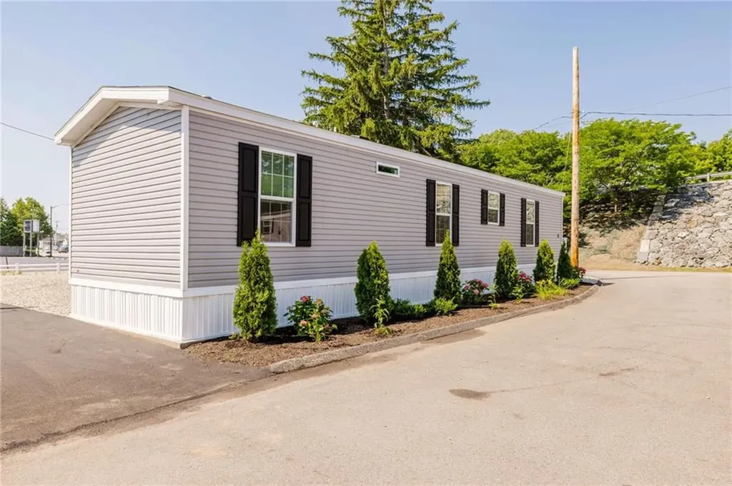 1346 A2 Newport Avenue Attleboro MA 02703