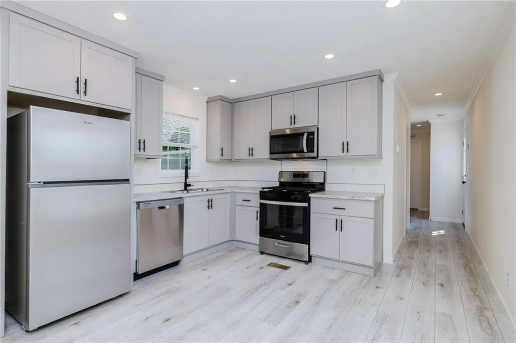 1346 A2 Newport Avenue Attleboro MA 02703