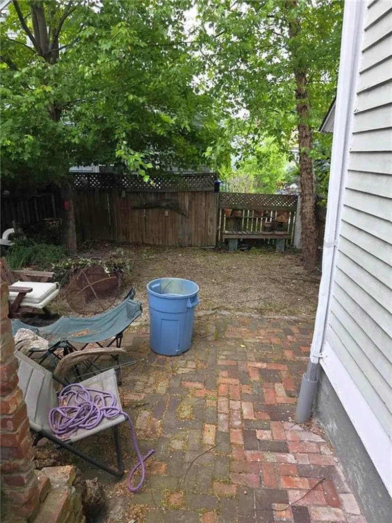 140 Larch Street Providence RI 02906