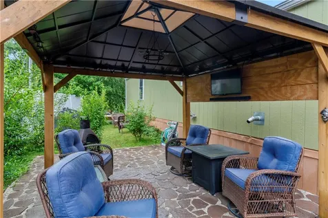 301 Bulgarmarsh Road Tiverton RI 02878