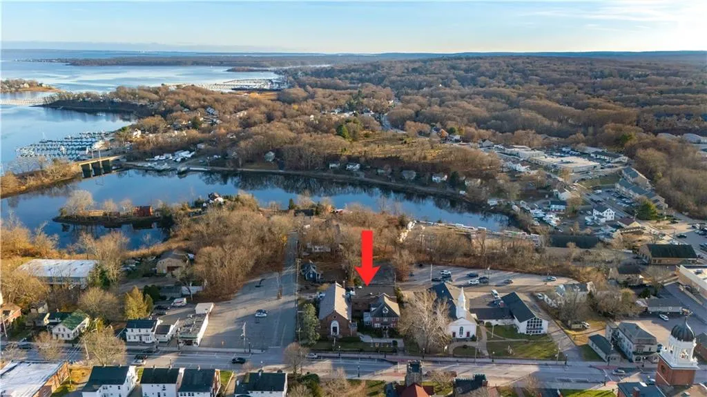 3252 Post Road Warwick RI 02886