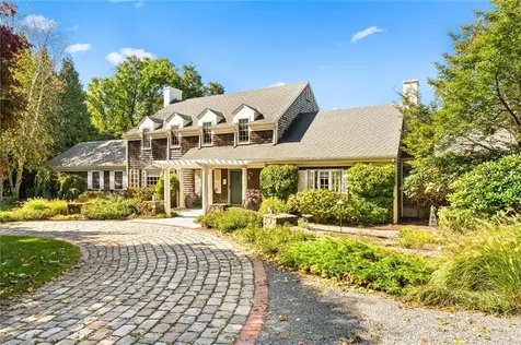 466 Poppasquash Road Bristol RI 02809