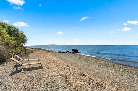 466 Poppasquash Road Bristol RI 02809
