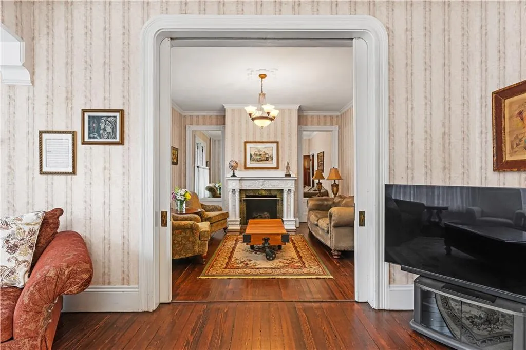 104 Almy Street Providence RI 02909