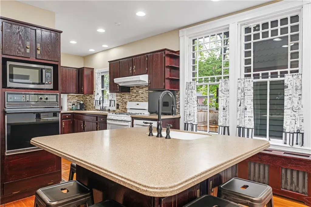 104 Almy Street Providence RI 02909