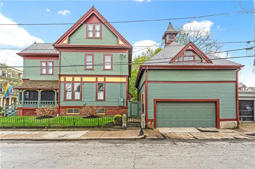 104 Almy Street Providence RI 02909