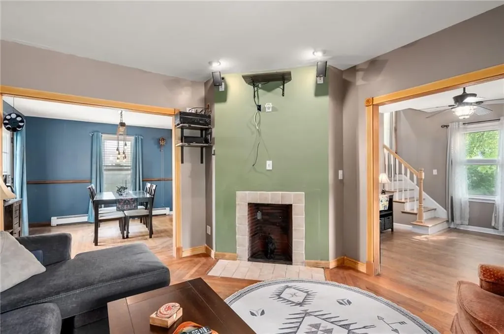 16 Allard Street Warwick RI 02889