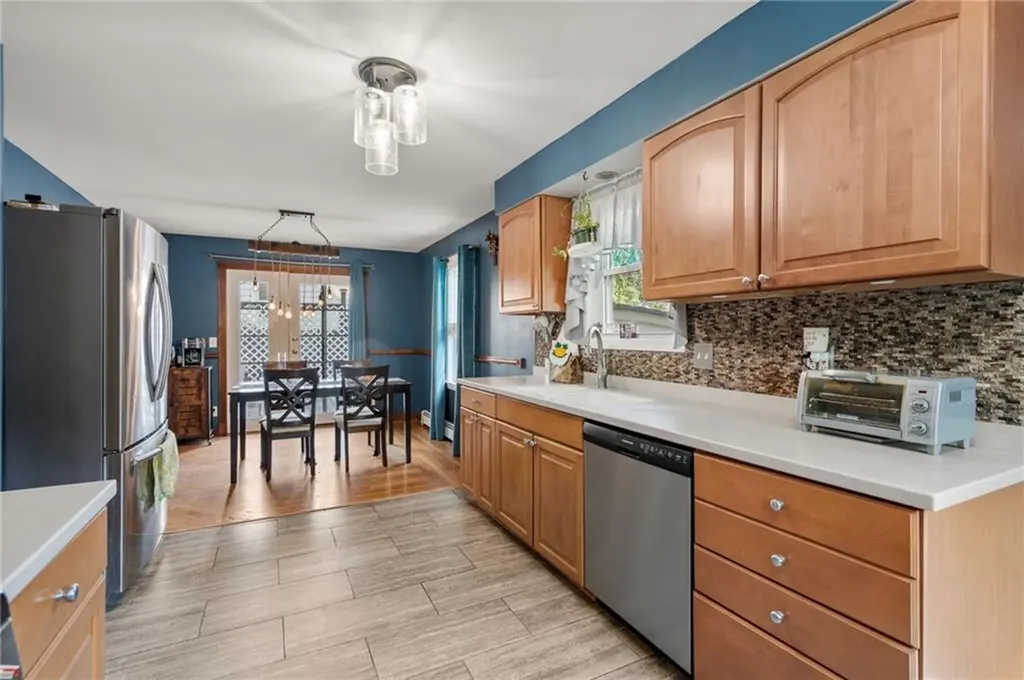 16 Allard Street Warwick RI 02889