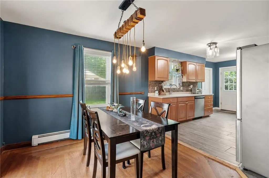 16 Allard Street Warwick RI 02889