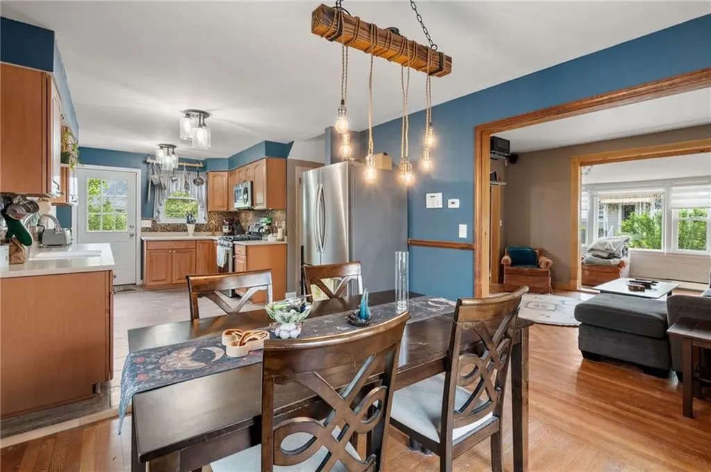 16 Allard Street Warwick RI 02889