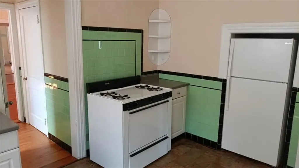 362 Lloyd Avenue Providence RI 02906