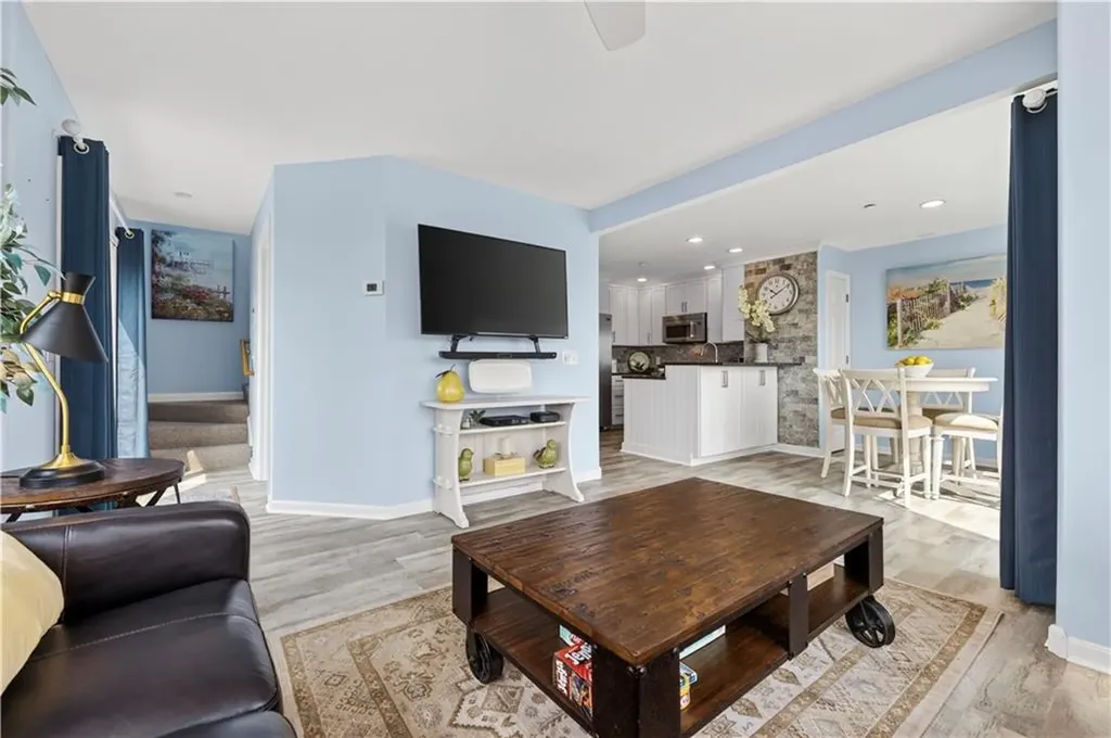 319 Atlantic Avenue Westerly RI 02891