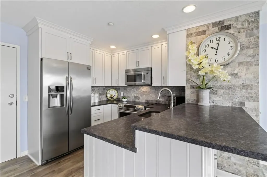 319 Atlantic Avenue Westerly RI 02891