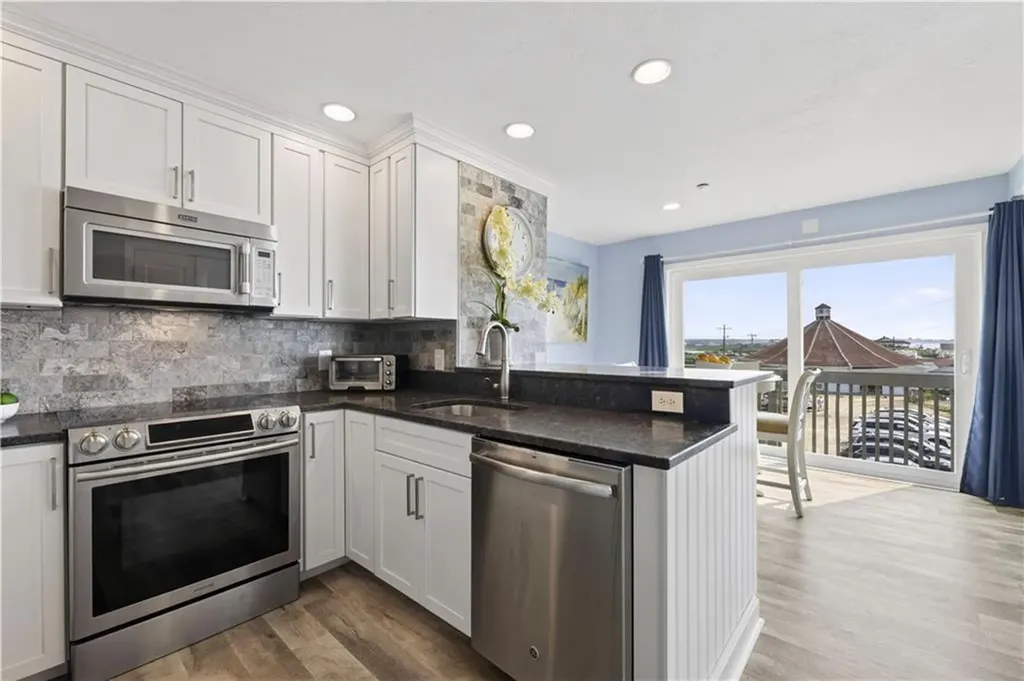 319 Atlantic Avenue Westerly RI 02891