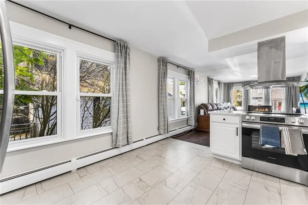9 Lookout Avenue North Providence RI 02911