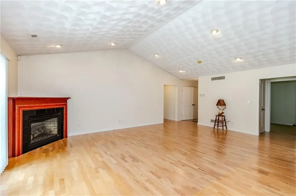 167 Cranberry Ridge Road Glocester RI 02857