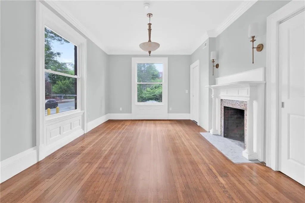 166 Waterman Street Providence RI 02906