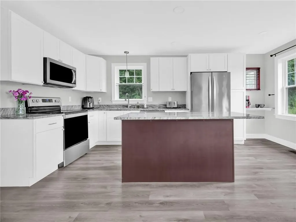124 Mount Pleasant Road North Smithfield RI 02896