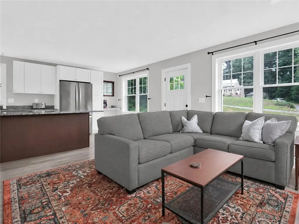 124 Mount Pleasant Road North Smithfield RI 02896