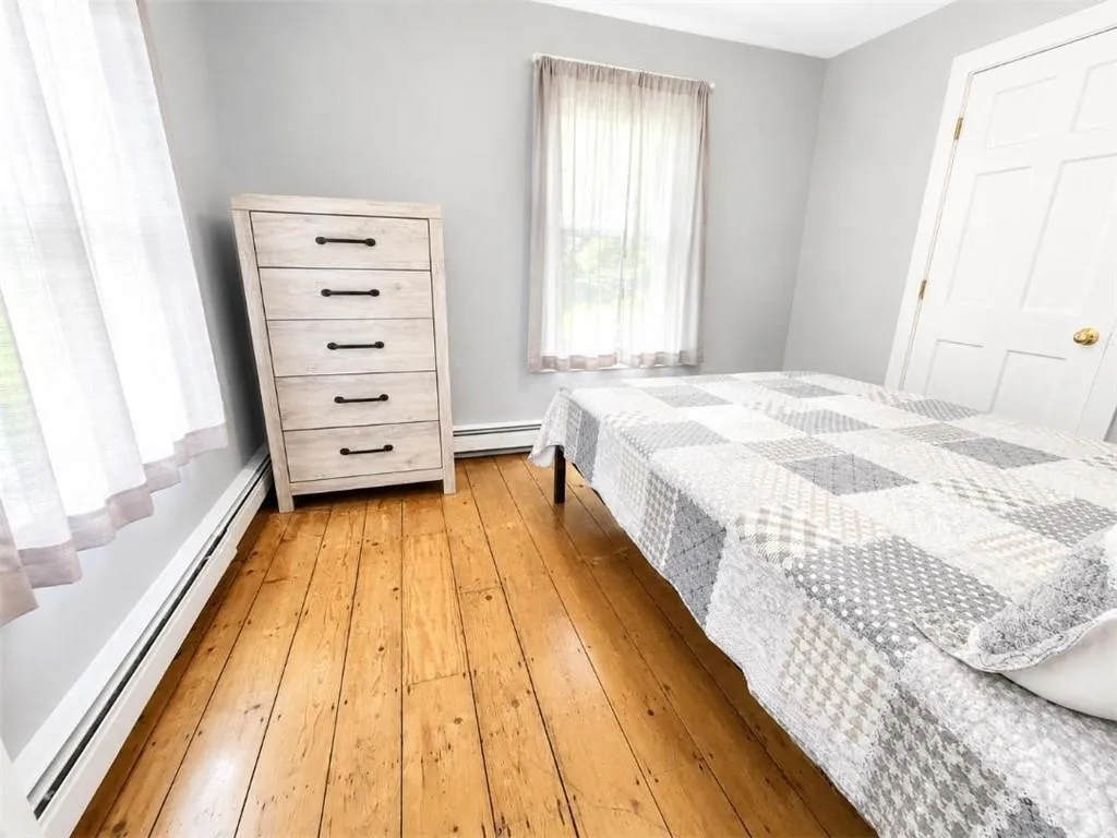 30 Gibson Avenue Narragansett RI 02882