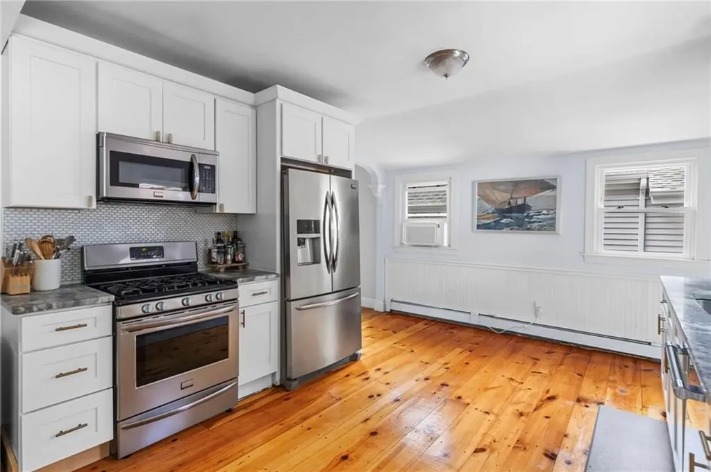 101 Sheldon Street Cranston RI 02905