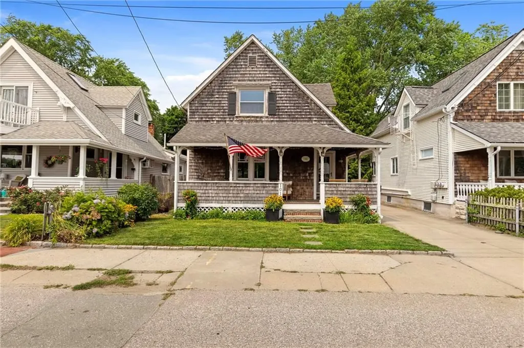 101 Sheldon Street Cranston RI 02905