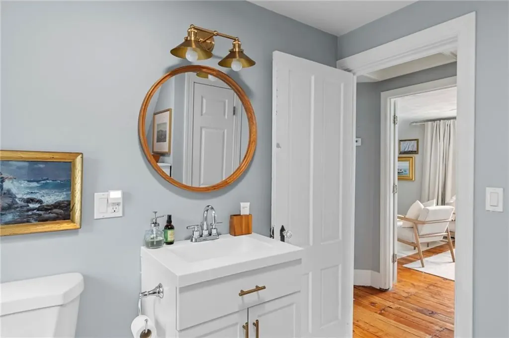 101 Sheldon Street Cranston RI 02905