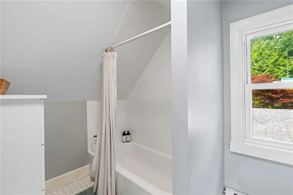 101 Sheldon Street Cranston RI 02905
