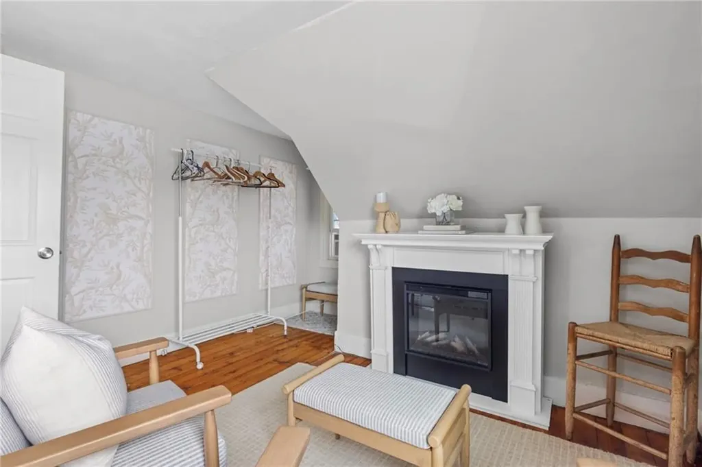 101 Sheldon Street Cranston RI 02905