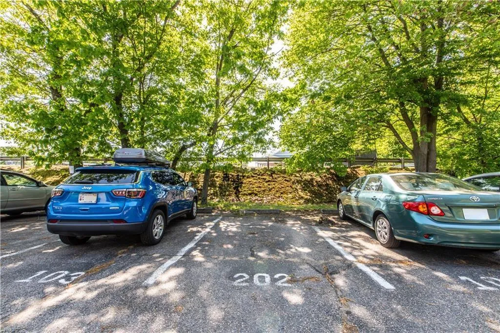 72 W Shore Road Warwick RI 02889