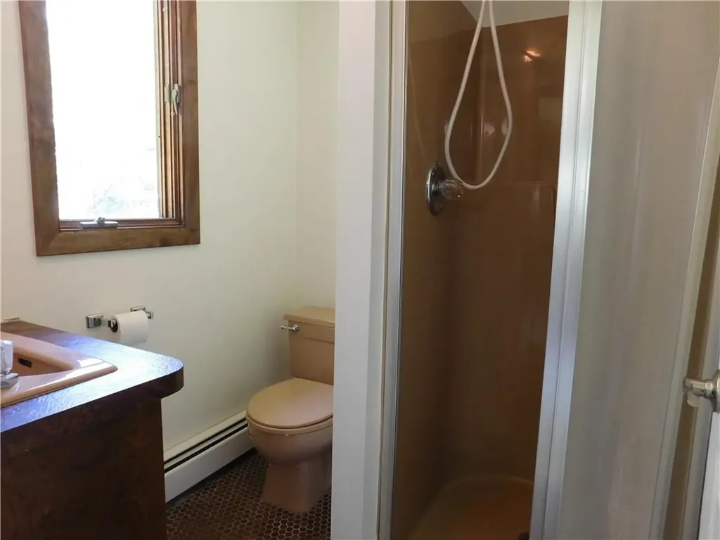 4 Glendale Circle North Kingstown RI 02852