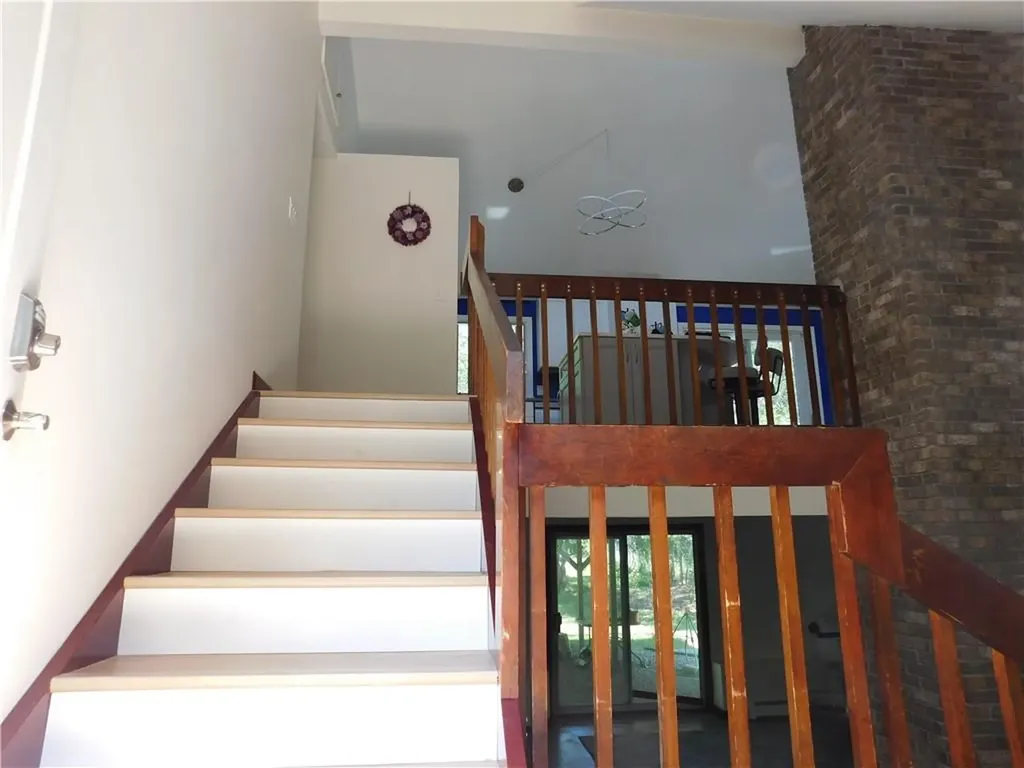 4 Glendale Circle North Kingstown RI 02852