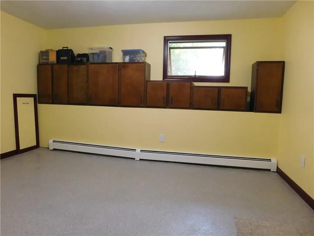 4 Glendale Circle North Kingstown RI 02852