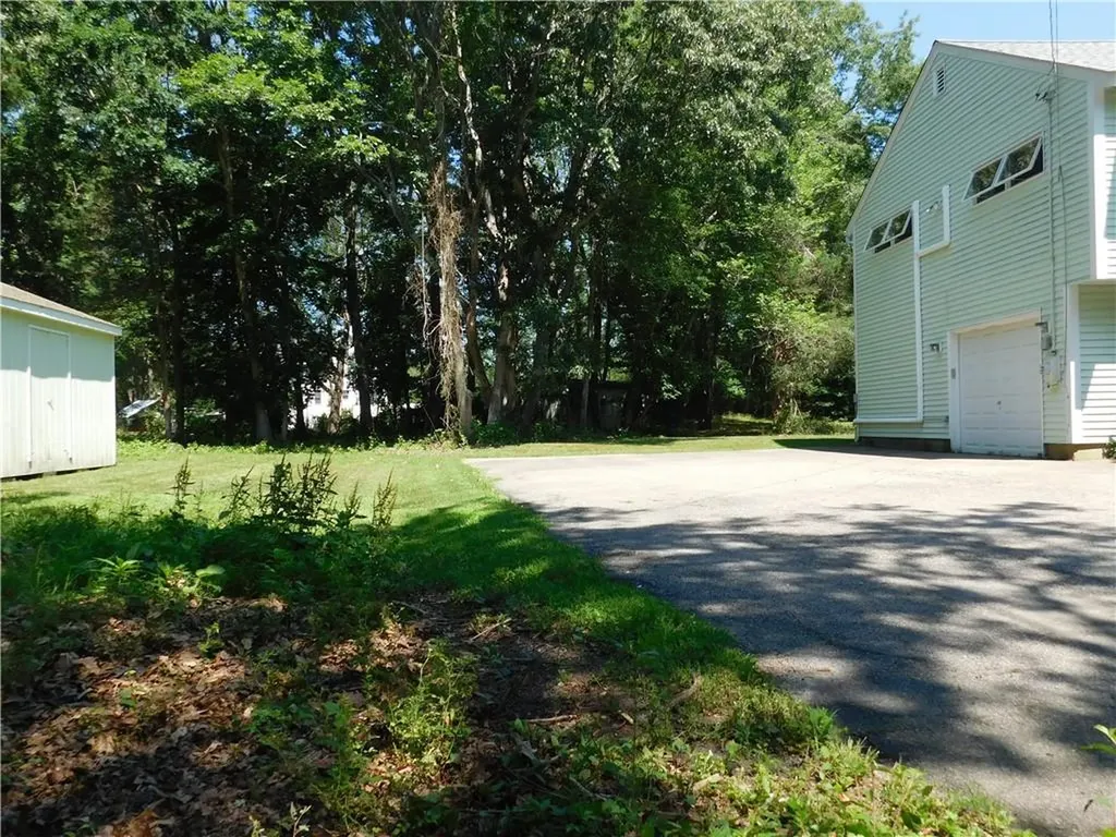 4 Glendale Circle North Kingstown RI 02852