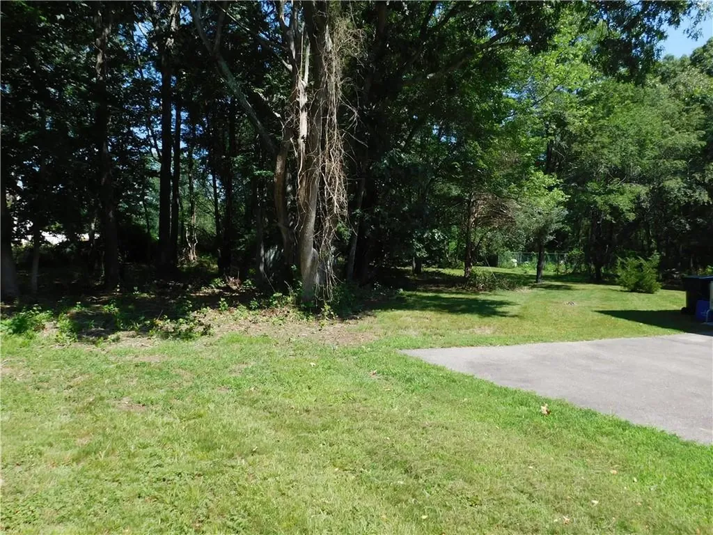 4 Glendale Circle North Kingstown RI 02852