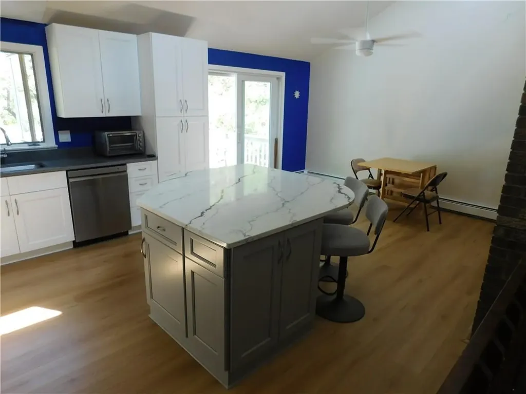 4 Glendale Circle North Kingstown RI 02852