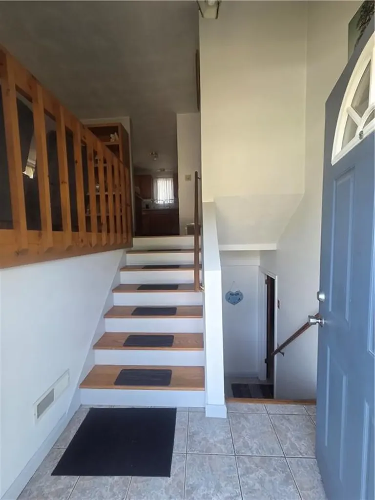 28 Longbow Drive West Warwick RI 02893