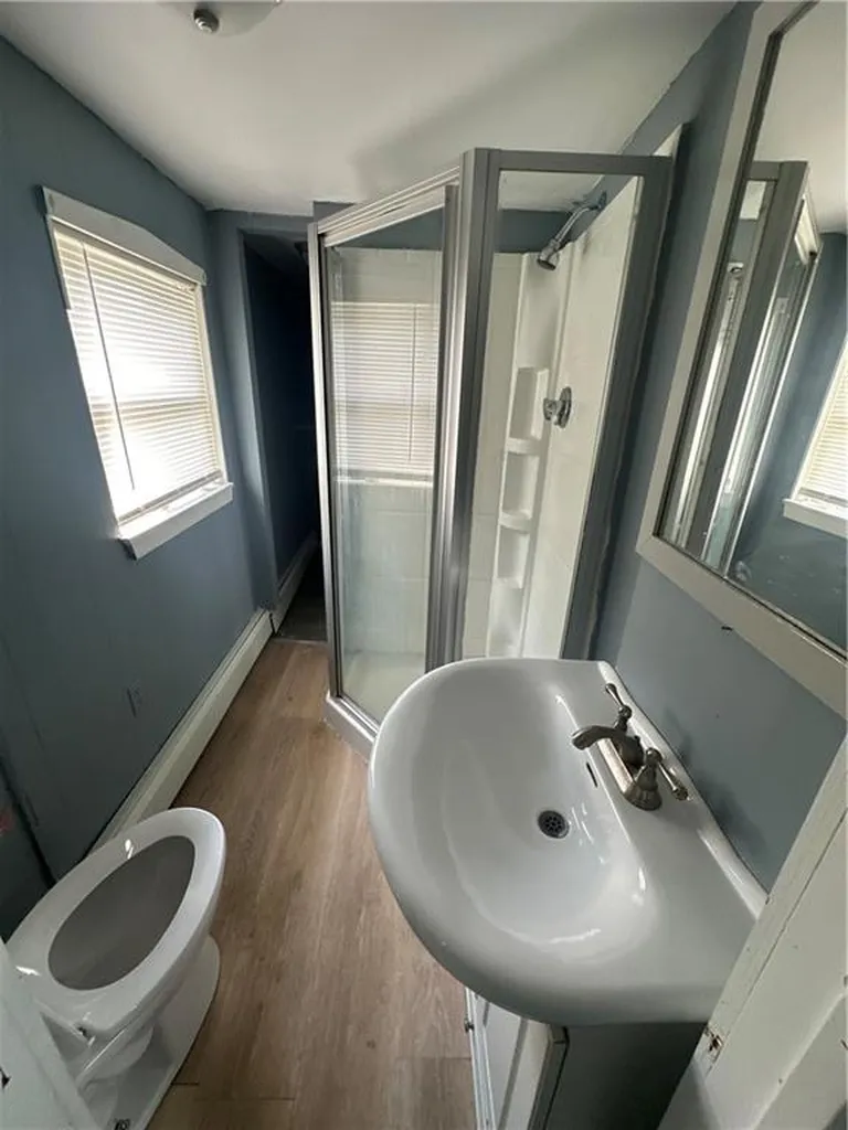 107 Earl Street West Warwick RI 02893
